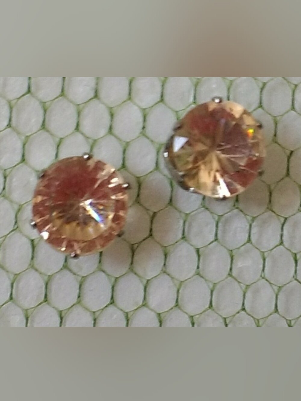 Classic Round Stud Earrings in Champagne
